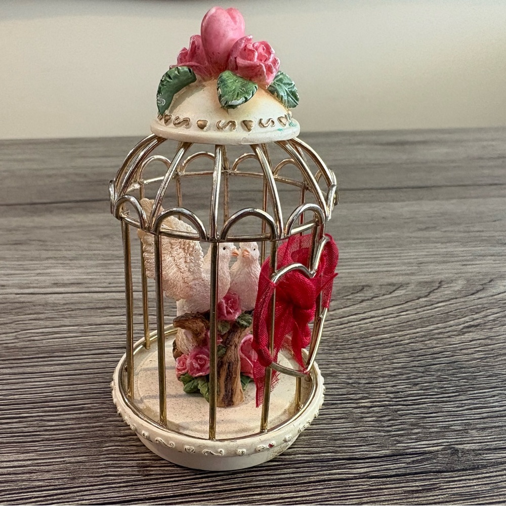 Decorative Lovebird Birdcage with Roses Heart Accents Love Me Tender Music Box